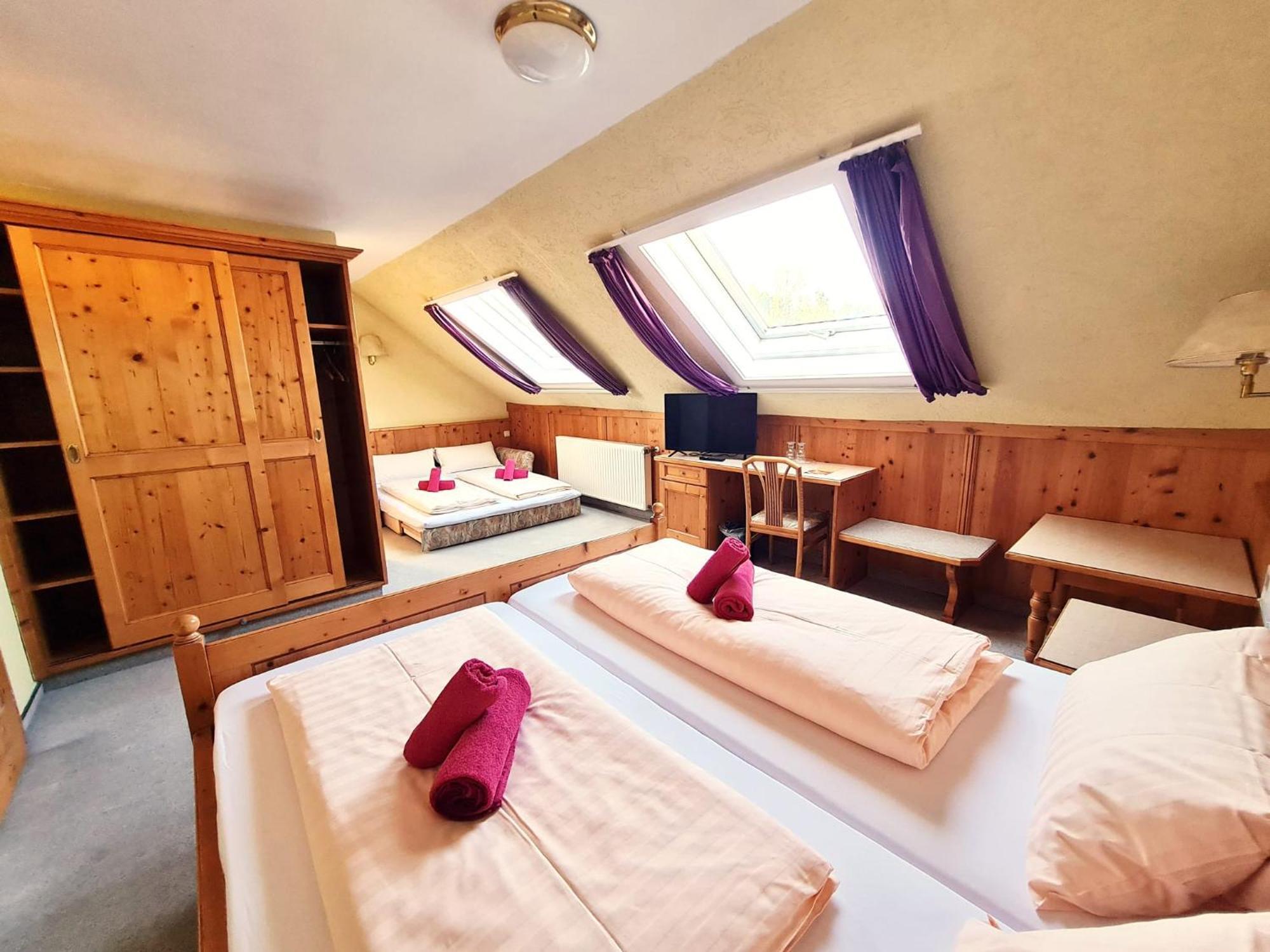 Hotel-Barbarossa-Garni Bei Hanau Rodenbach  Exteriér fotografie